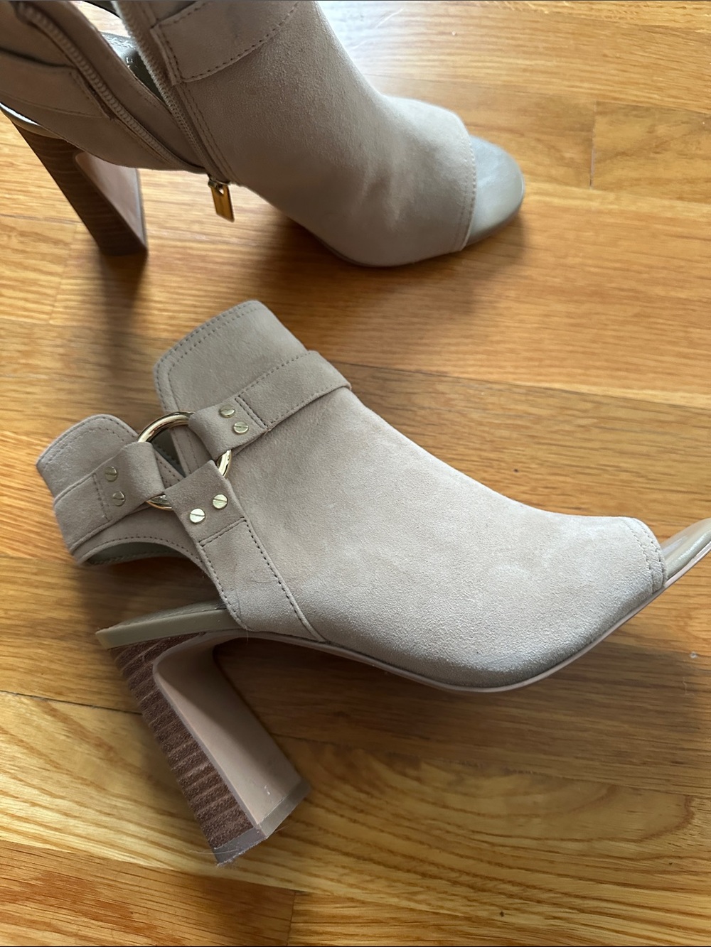 Vince Camuto tan open toe heel boots- size 8